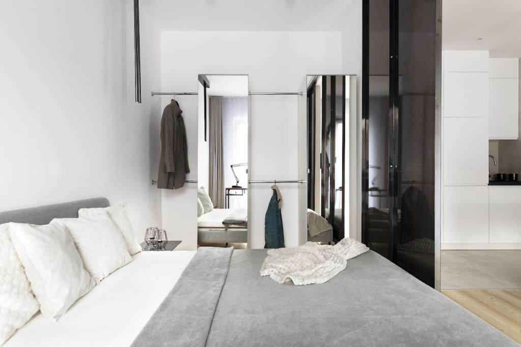 Deluxe Apartment In City Center, Steam Park Cracovia Exterior foto